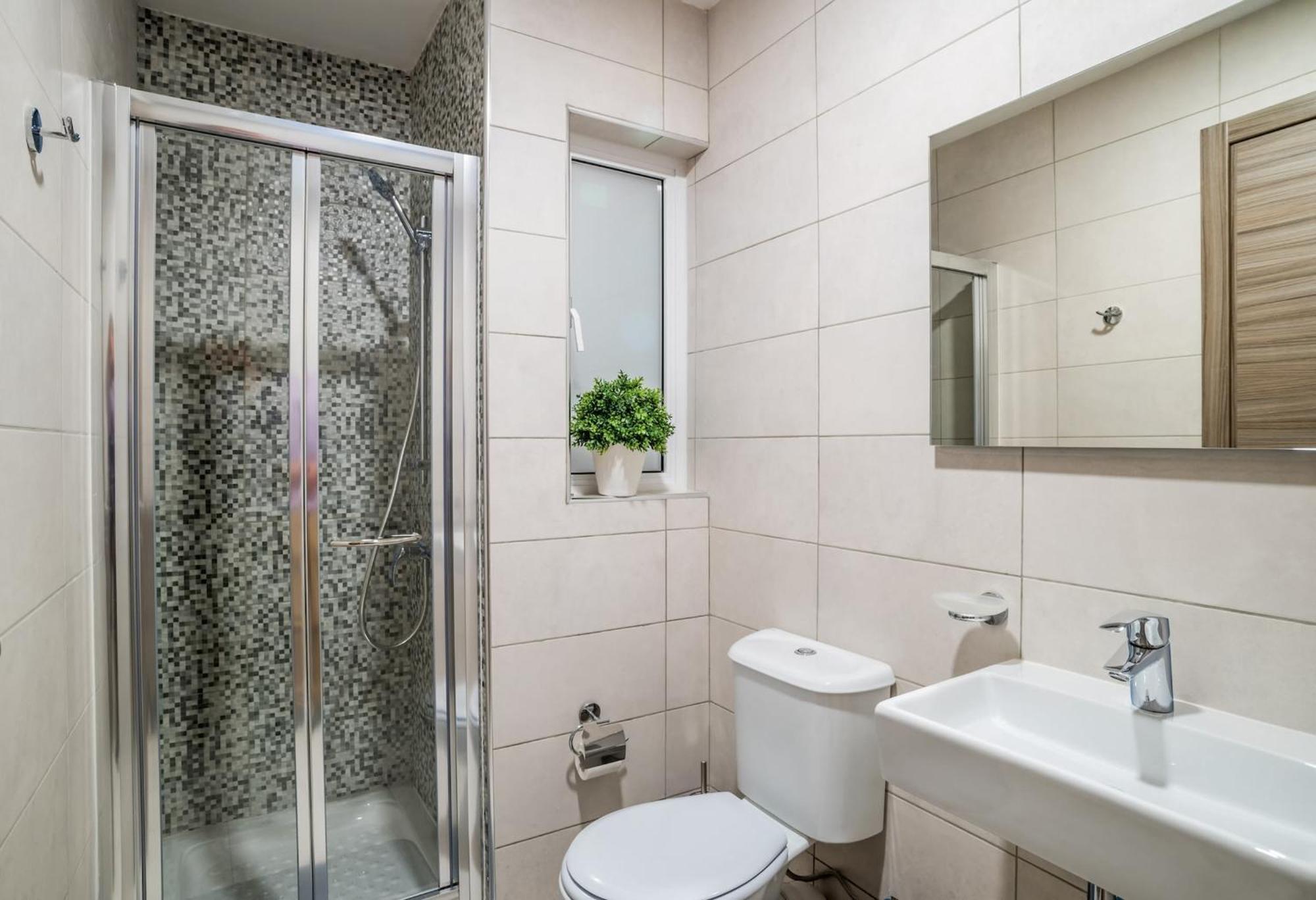 Spinola 1br Cozy Flat *